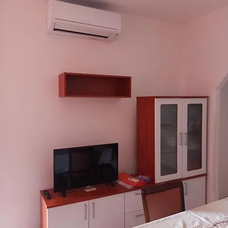 7 Podgora (Split-Dalmatia)